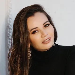Ксения Аверс — отзывы и рейтинг