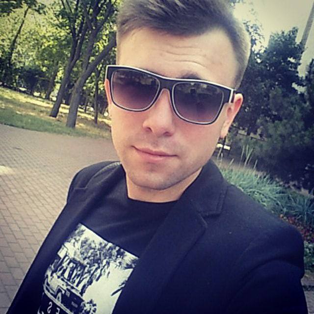 Максим Абрамов