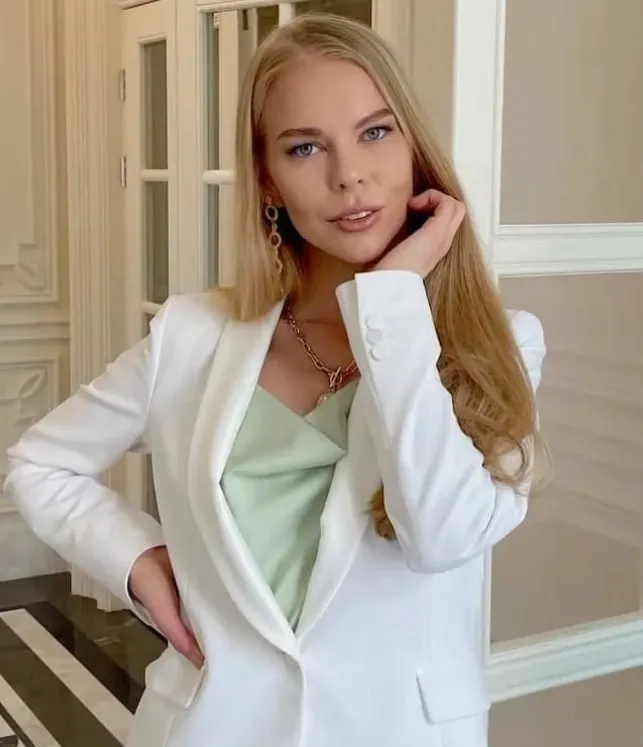 Мила Колоколова — отзывы и рейтинг